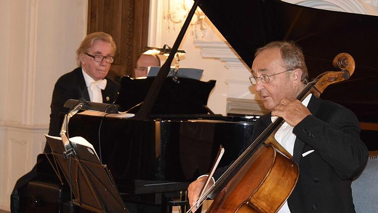 Duokonzert auf höchstem Niveau mit Cellist Karlheinz Busch und Konzertpianist Hans-Dieter Bauer im Kaisersaal von Kloster Banz Foto: Andreas Welz