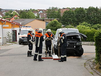 Weihenzell: Paketdienst kracht in Schulbus - vier Personen verletzt, darunter zwei Sch&uuml;lerinnen