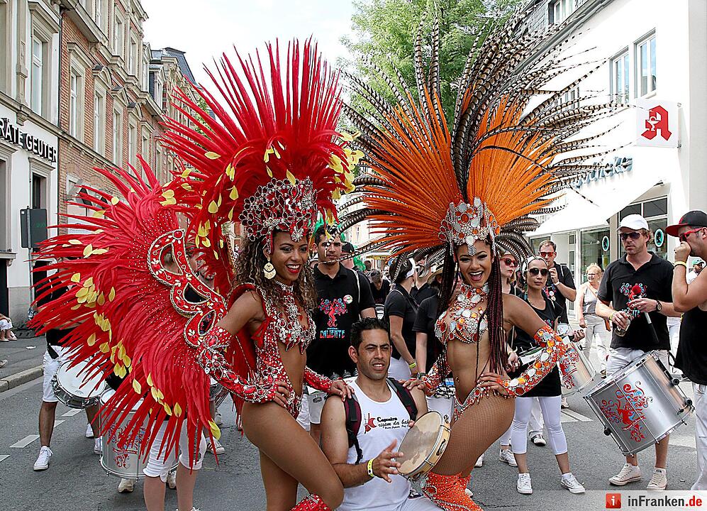 C_0710_Sambaumzug_51