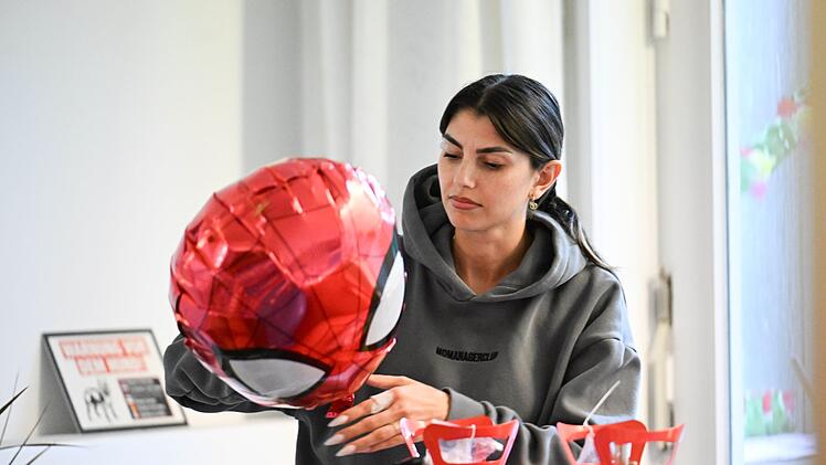 Yeliz versucht alles, um die Patchworkfamilie zusammenzuhalten.