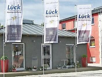 Schon von weitem ist das schmucke Firmengelände zu erkennen.