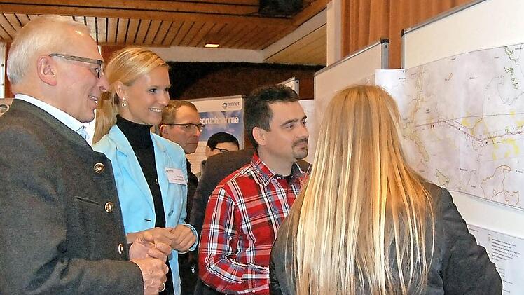 Die Pläne für die neue Stromleitung stießen auf großes Interesse in der Bevölkerung.