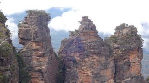 Die "Three Sisters", das bekannte Wahrzeichen aus Sandstein in den Blue Mountains bei Katoomba, NSW, dem Wohnort von Klara Sauer. Die markanten Felsformationen sind untrennbar mit den Legenden der Aborigines verbunden. Foto: privat