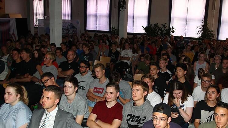 Das Juz war voll besetzt. Foto: Jürgen Gärtner