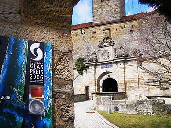 2006 fand der 3. Coburger Glaspreis auf der Veste statt. Die vierte Auflage findet im Jahr 2014 von Mitte April bis September statt.Foto: Archiv/Jochen Berger