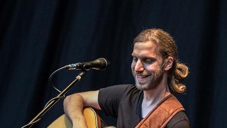 Impressionen vom Auftakt des Tambacher Sommers mit Willy AstorFoto: Jochen Berger