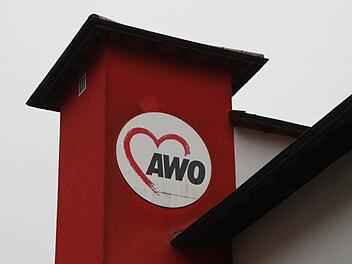 Das rote Türmchen verrät in Bad Brückenau  schon von Weitem, dass hier die Arbeiterwohlfahrt ihr Zuhause hat.  Archivfoto: Ulrike Müller