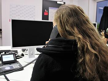 &Uuml;berall im Landkreis gibt es bei Gespr&auml;chsbedarf aller Art die M&ouml;glichkeit, sich telefonisch an Ehrenamtliche oder ausgebildete Seelsorger zu wenden. Bisher wird das Angebot noch nicht stark ausgenutzt. Foto: Symbolbild/ Ellen M&uuml;tzel