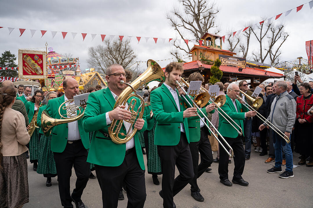 Mehr als 150 Buden und Attraktionen!