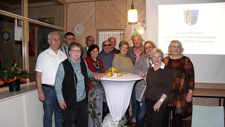 Der neue Seniorenbeirat mit Bürgermeister Heinrich Süß  Richard Sänger