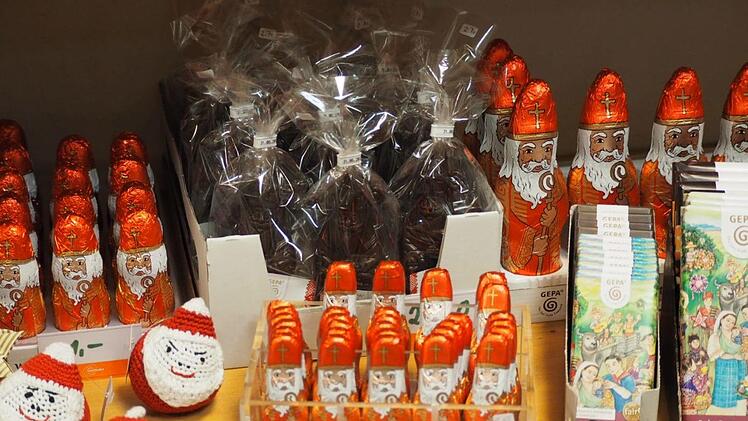 Weihnachtliche Naschereien und  Kunstgegenst&auml;nde aus fairem Handel. Bianca Key