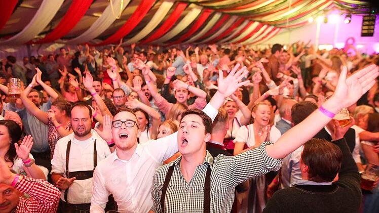 Gute Stimmung beim OPA-Fest.Christian Limpert