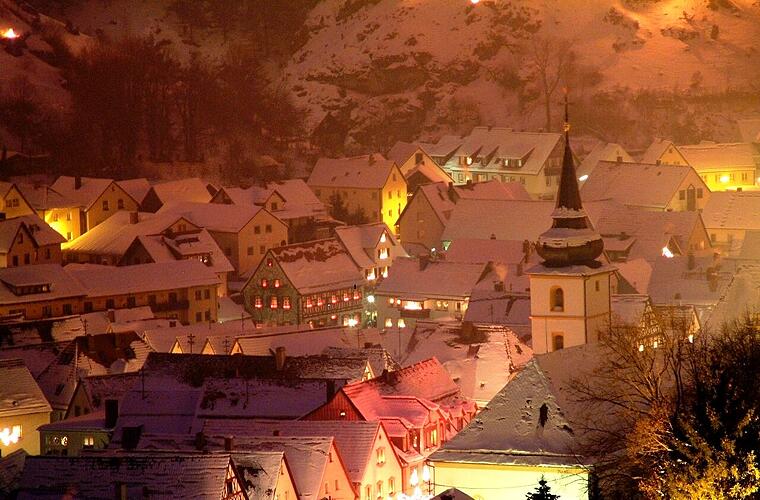 Pottenstein: Silvester-Fackelwanderung in der Fränkischen Schweiz - so seid ihr dabei