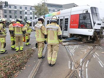 Straßenbahn in Düsseldorf entgleist