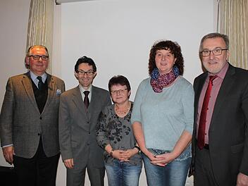 Peter Landendörfer, Elmar Gräßel, Käthe Besand, Monika Kraus und Helmut Krämer (v.l.) gründen die Demenzinitative.  Foto: Carmen Schwind