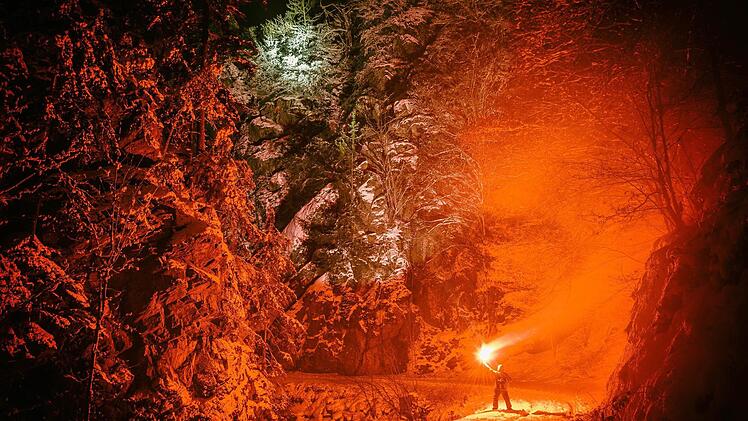 Feuer und Eis in der Steinachklamm  Foto: Alexander Muck
