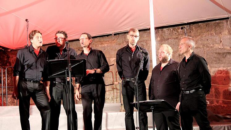 Impressionen vom Chorfestival     Foto: Richard Sänger