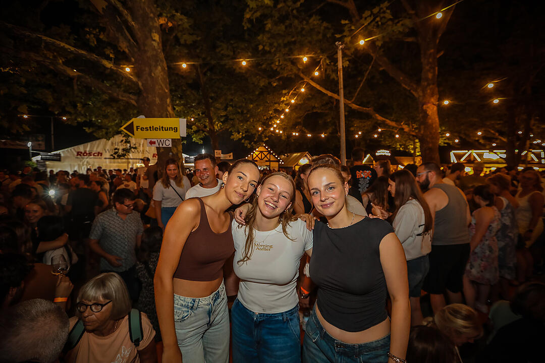 Impressionen vom größten Weinfest in Franken!