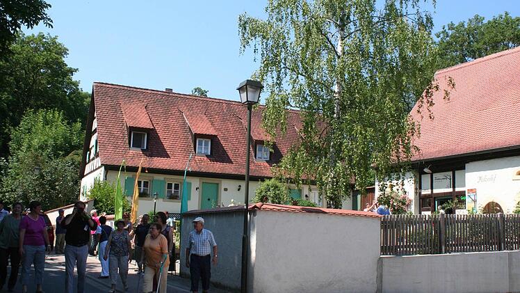 Schön restauriertes Gebäude an der Hauptstraße  Foto: Evi Seeger