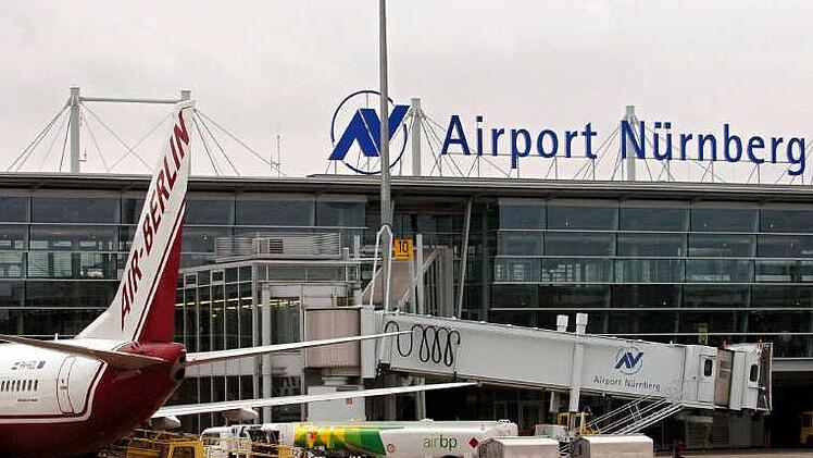 Der Albrecht Dürer Airport Nürnberg erreichte 2017 Rekordzahlen mit mehr als 4 Millionen Passagieren. Foto: Boris Roessler/dpa