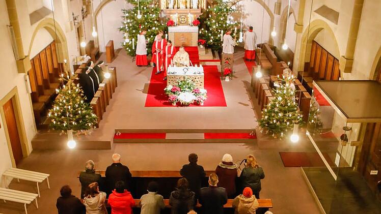 So gut besucht wie am Heiligen Abend ist die Heilig-Grab-Kirche unterm Jahr nie. Foto: Matthias Hoch