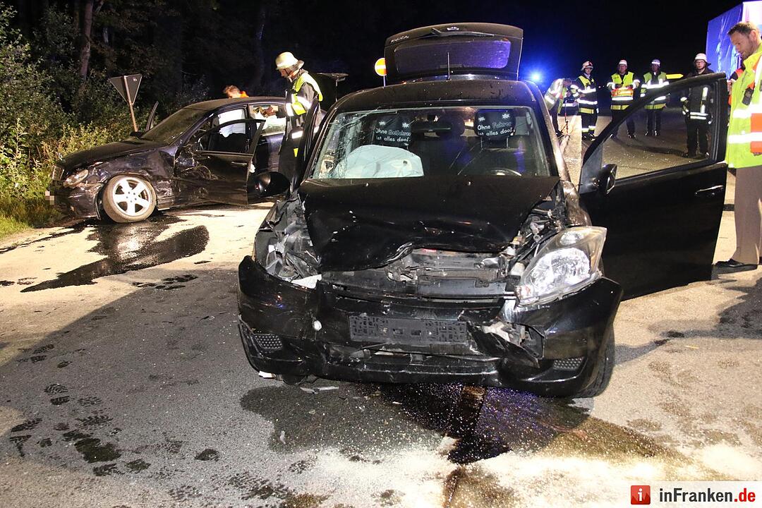 Drei Verletzte bei schwerem Unfall in Haarbrücken