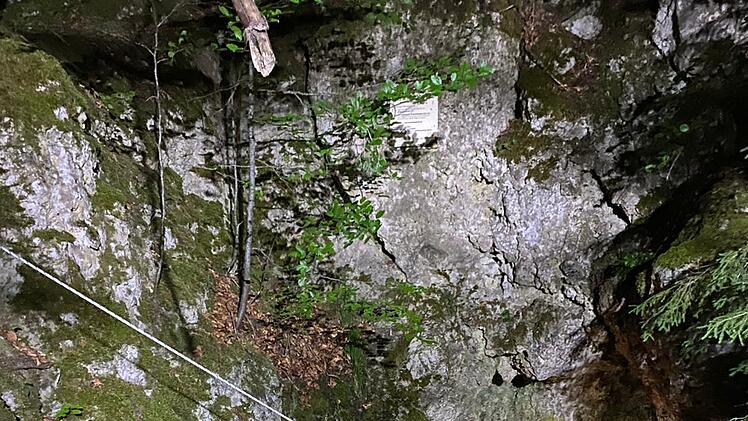 Bergwacht Frankenjura: Höhlenrettung in der Fränkischen Schweiz