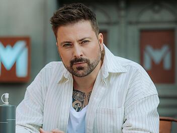 Nach mehr als zwei Jahrzehnten bei "Gute Zeiten, schlechte Zeiten" steigt Schauspieler Felix von Jascheroff aus der RTL-Daily-Soap aus.