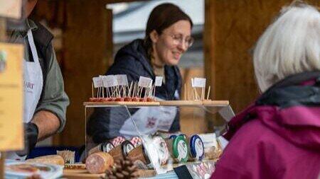 Einblicke in den Rh&ouml;ner Wurstmarkt
