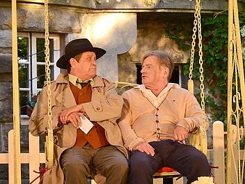 Karl-Frank Müller (links) und Eike Domroes in "Die Spanische Fliege"Foto: Sebastian Worch