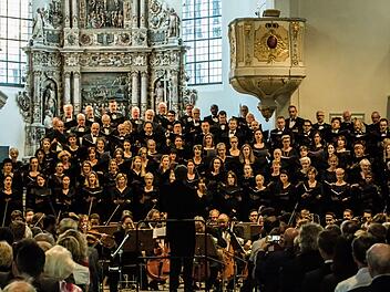 Eindrucksvolles Finale der Konzertsaison des Landestheaters. Die "Sea Symphony" von Ralph Vaughan Williams erklang in der Coburger Morizkirche, gestaltet von der Royal Choral Society und dem Chor und dem Philharmonischen Orchester des Landestheaters unter Leitung von Richard Cooke.Foto: Jochen Berger