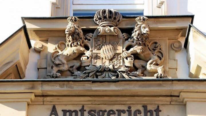 Im Amtsgericht ist der 18-jährige Eggolsheimer längst kein ungeschriebenes Blatt mehr. Foto: Jennifer Hauser