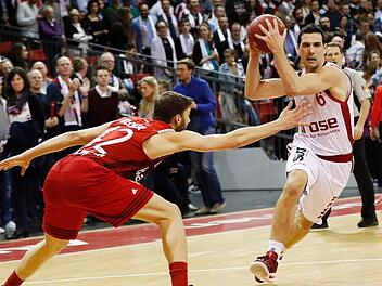 Brose Bamberg trifft im Halbfinale der BBL-Playoffs auf den gro&szlig;en Rivalen aus M&uuml;nchen. Foto: Daniel L&ouml;b