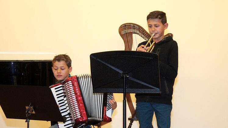 Das Familienkonzert belegt die erfolgreiche Arbeit der Musikschule.    Foto: Richard Sänger