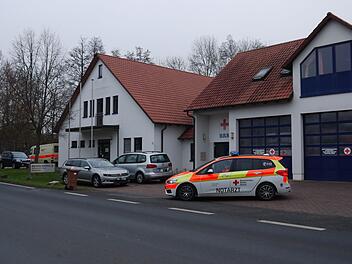 Das Rot-Kreuz-Haus in Hofheim (links neben der Rettungswache) wird in den kommenden Wochen zu einem Corona-Impfzentrum umfunktioniert. Foto: Rebecca Vogt