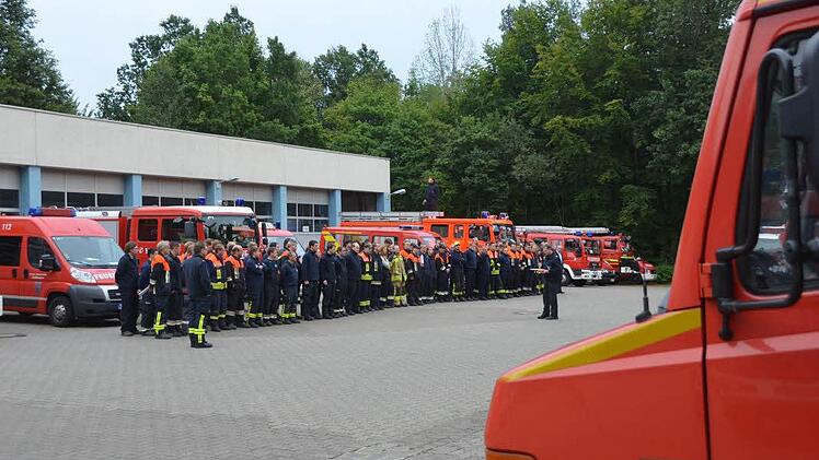 Großübung der Feuerwehr Notfallkontingente Foto: Peter Rauch