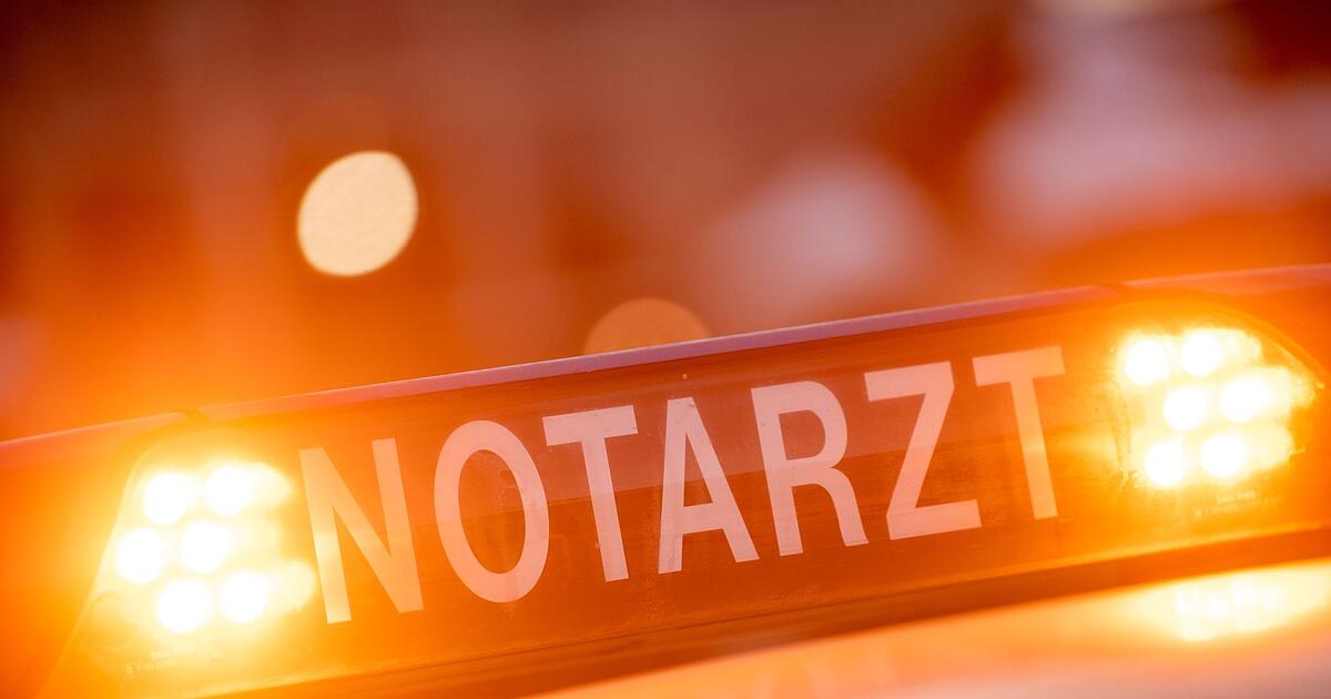 Nördlingen: Junger Mann auf Zaun aufgespießt und schwer verletzt