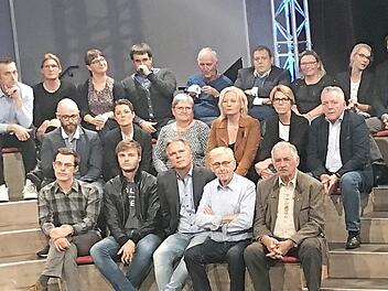 Bei "Jetzt red I" vom Bayerischen Rundfunk, gehörte Sabine Hanisch (3.v.r. in der mittleren Reihe) auch zu den Zuhörern. Dort ging es allerdings nur am Rande um die Herzogenauracher Probleme.  Foto: Michael Busch