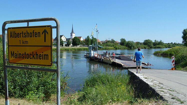 Ein Kilometer zur nächsten Ortschaft - aber nur mit der Mainstockheimer Fähre! Foto: Matthias Litzlfelder
