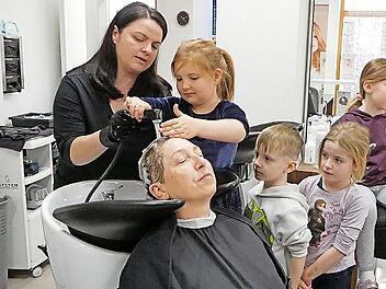 Levi Then, Nicole Schlembach, Daniela Dieterle, Charlotte M&uuml;ller, Heiko Ackermann und Lina Saal