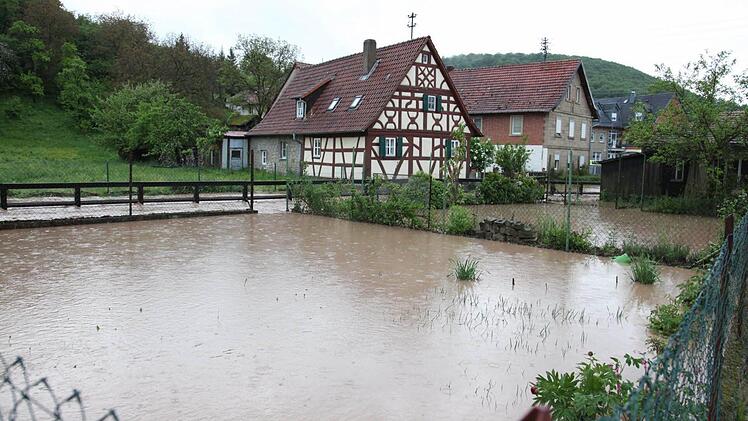 Überflutungen in Krum