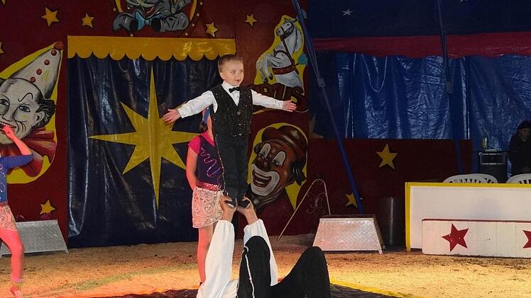 Marvin, drei Jahre, weiß schon jetzt was er werden will: Clown. Foto: Eckert