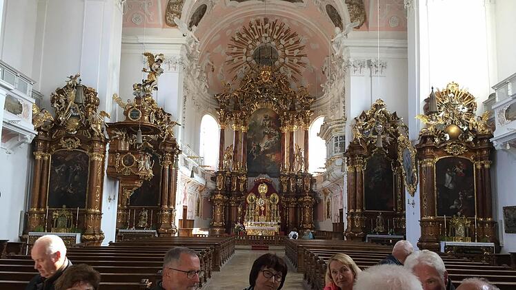 Im Eichst&auml;tter Dom waren die Br&uuml;ckenauer beeindruckt von der pr&auml;chtigen Ausstattung und den 567 Engeldarstellungen. Foto: Arnold Brust