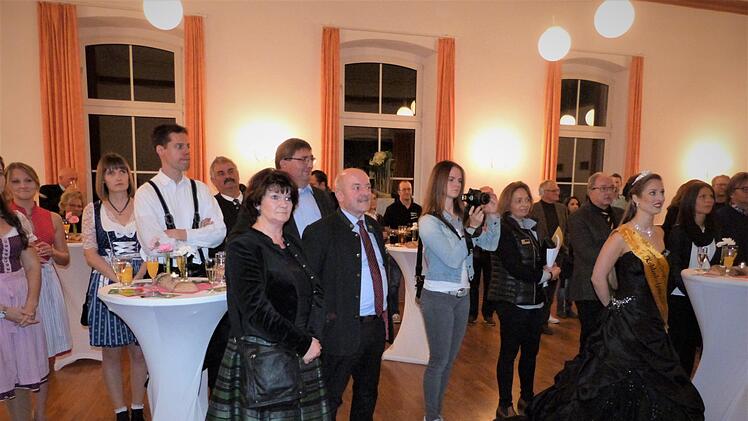 Empfang im Gemeindesaal