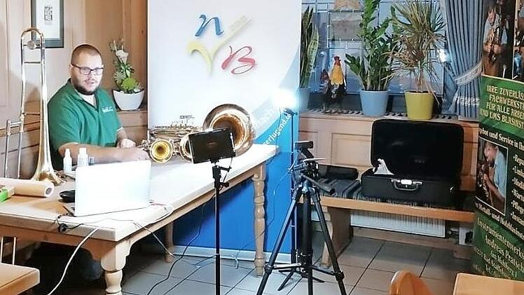 Das improvisierte Studio, in dem der Workshop mit Andreas Pratsch stattgefunden hat. Fotos: Mirjam Pratsch