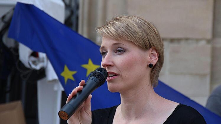 Julia Mattheis singt für Europa. Foto: Simone Bastian