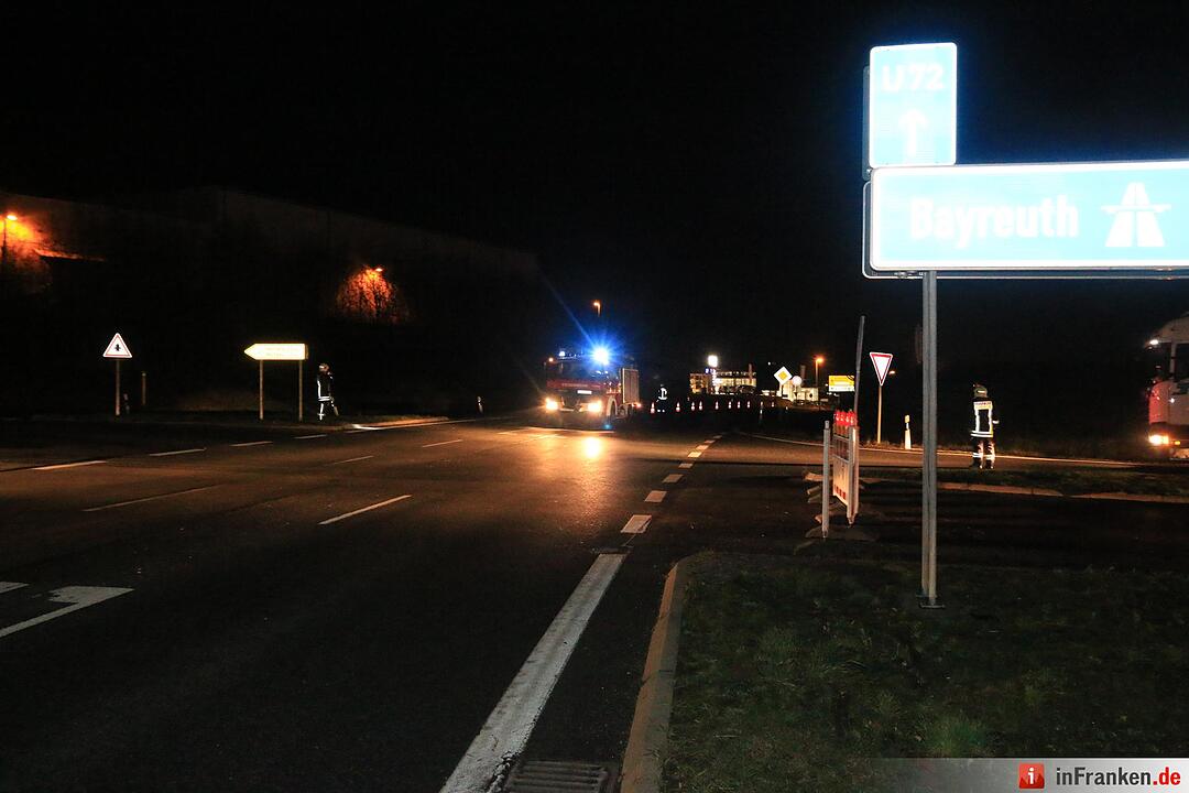 Pannen-Lkw in der A70-Baustelle Würgauer Berg
