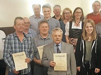 Die Musikvereinigung Ebensfeld ehrte treue Mitglieder und langjährige aktive Musiker. Foto: Otto Weidner