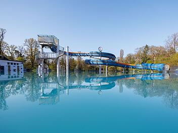 N&uuml;rnberg: B&auml;der passen ihre &Ouml;ffnungszeiten dem Wetter an