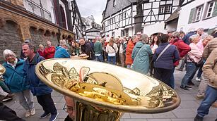 Osterbrauch - "Eierkibben" in Winningen